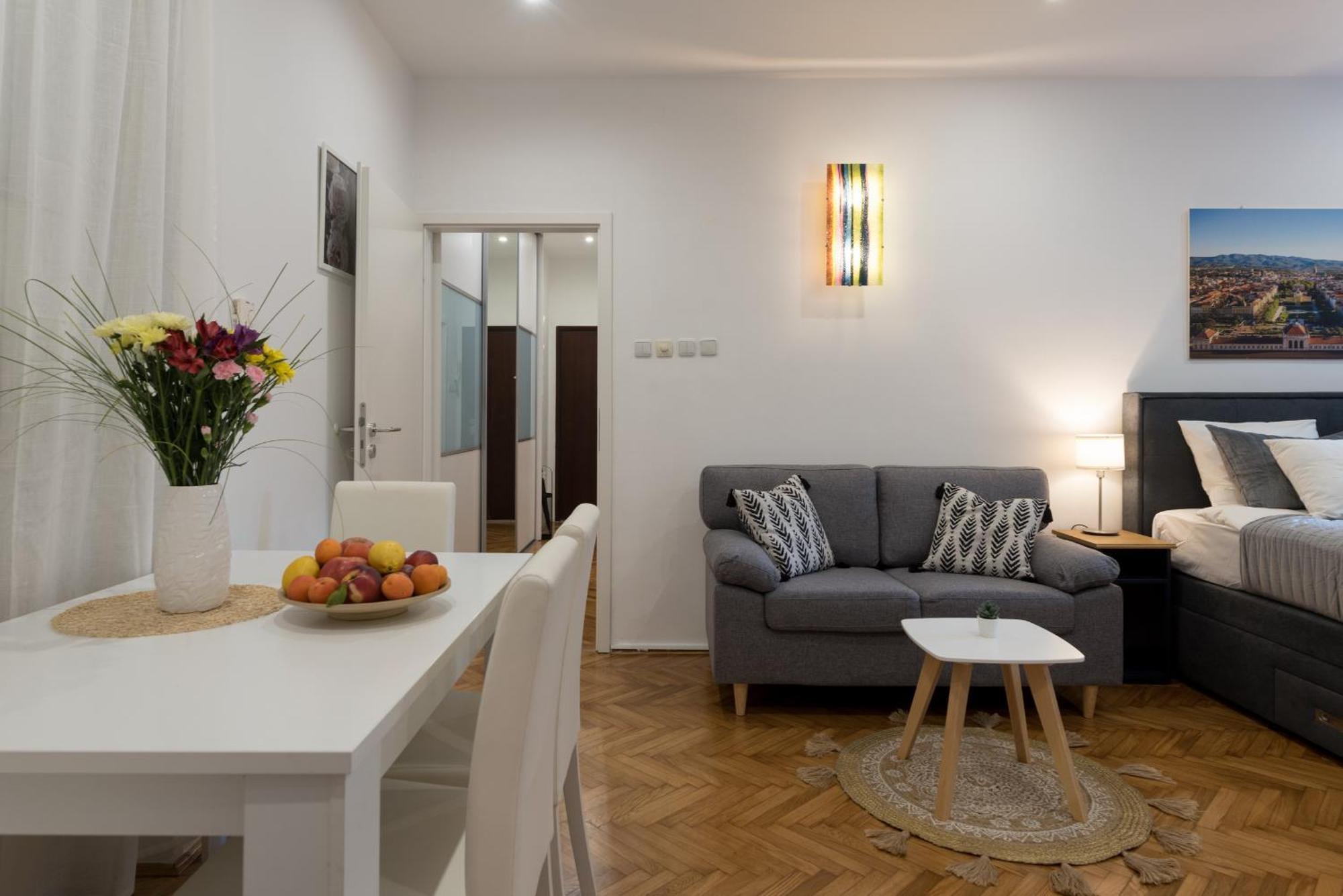 Like Home Zagreb Apartment Экстерьер фото